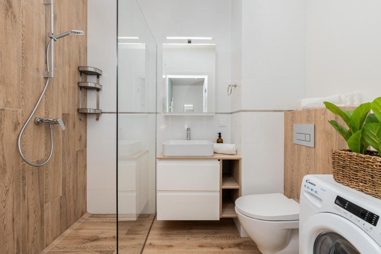 Bright & Stylish Apartment With Balcony 1,5 Km To Gdansk Main City By Noclegi Renters Екстериор снимка