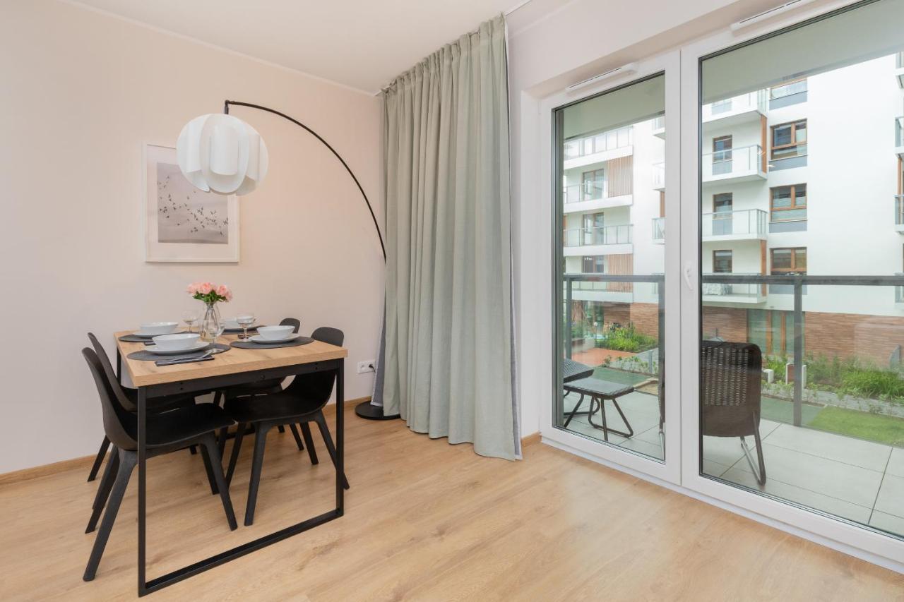 Bright & Stylish Apartment With Balcony 1,5 Km To Gdansk Main City By Noclegi Renters Екстериор снимка